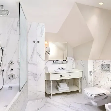Hotel Lomnica 5*