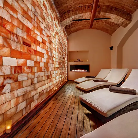 Lomnica Hotel